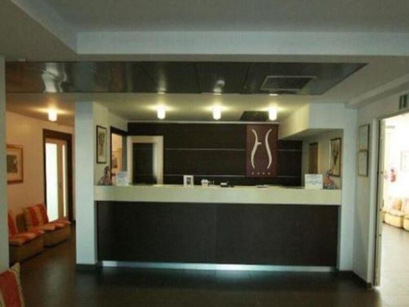 Hotel Sporting بوميتْسْيا المظهر الخارجي الصورة